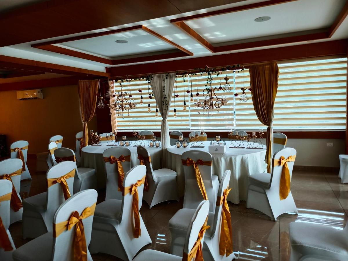 River Terrace Resort&Spa Kochi ภายนอก รูปภาพ